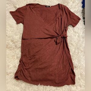 Molliya Heathered Maroon Maternity Shirt